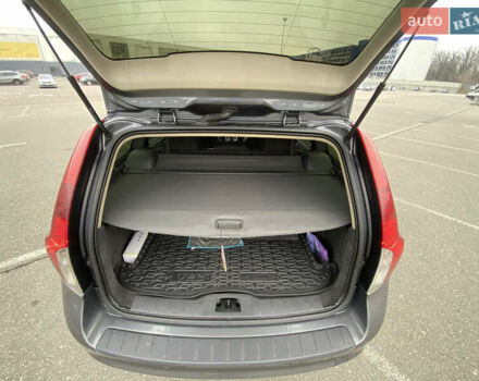 Вольво В50 2010 в Киеве на Automoto.ua Серый Вольво В50, объемом двигателя 1.56 л и пробегом 277 тыс. км за 9350 $, фото 22 на Automoto.ua