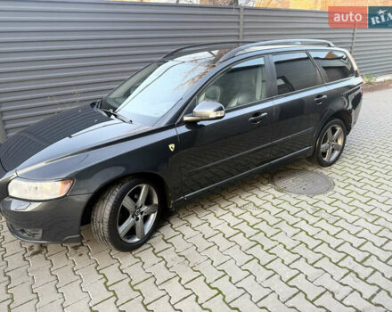 Сірий Вольво V50, об'ємом двигуна 2.4 л та пробігом 270 тис. км за 8300 $, фото 11 на Automoto.ua