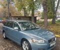 Серый Вольво В50, объемом двигателя 1.56 л и пробегом 250 тыс. км за 5800 $, фото 1 на Automoto.ua
