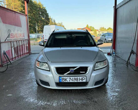 Серый Вольво В50, объемом двигателя 1.56 л и пробегом 310 тыс. км за 7450 $, фото 4 на Automoto.ua