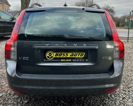 Серый Вольво В50, объемом двигателя 1.6 л и пробегом 222 тыс. км за 7600 $, фото 5 на Automoto.ua