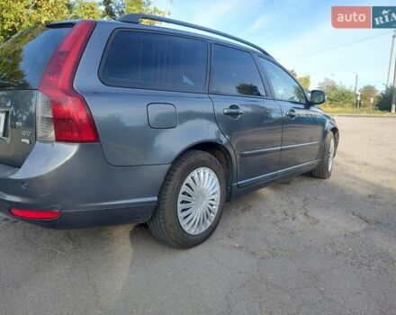 Серый Вольво В50, объемом двигателя 1.56 л и пробегом 270 тыс. км за 7356 $, фото 3 на Automoto.ua