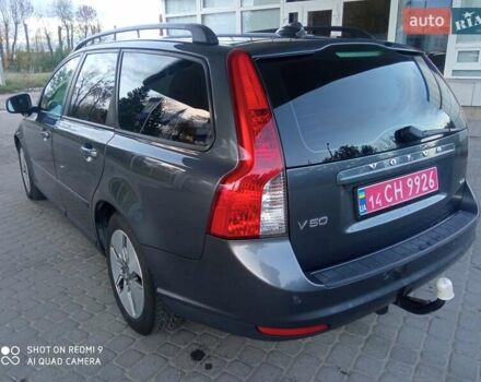 Вольво В50 2010 в Самборе на Automoto.ua Серый Вольво В50, объемом двигателя 1.6 л и пробегом 251 тыс. км за 7200 $, фото 9 на Automoto.ua