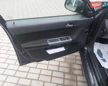 Серый Вольво В50, объемом двигателя 1.6 л и пробегом 251 тыс. км за 6000 $, фото 8 на Automoto.ua