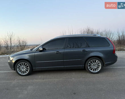 Сірий Вольво V50, об'ємом двигуна 1.56 л та пробігом 188 тис. км за 8000 $, фото 1 на Automoto.ua