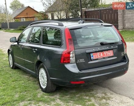 Серый Вольво В50, объемом двигателя 1.6 л и пробегом 261 тыс. км за 6600 $, фото 12 на Automoto.ua