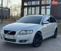 Сірий Вольво V50, об'ємом двигуна 2 л та пробігом 294 тис. км за 7699 $, фото 1 на Automoto.ua
