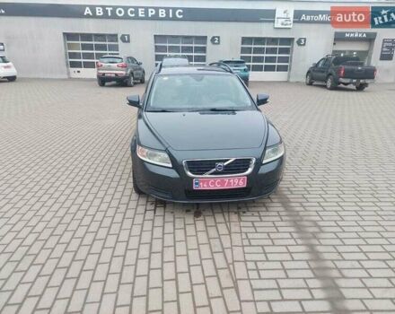 Серый Вольво В50, объемом двигателя 1.6 л и пробегом 251 тыс. км за 6000 $, фото 4 на Automoto.ua