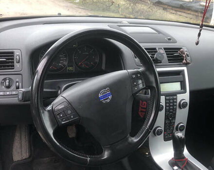 Серый Вольво В50, объемом двигателя 1.6 л и пробегом 250 тыс. км за 7500 $, фото 13 на Automoto.ua