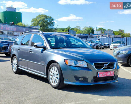 Серый Вольво В50, объемом двигателя 1.6 л и пробегом 193 тыс. км за 7999 $, фото 8 на Automoto.ua