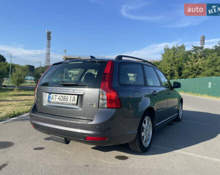 Вольво В50 2010 в Ивано-Франковске на Automoto.ua Серый Вольво В50, объемом двигателя 1.6 л и пробегом 250 тыс. км за 7900 $, фото 9 на Automoto.ua