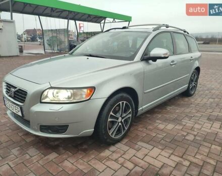 Сірий Вольво V50, об'ємом двигуна 1.6 л та пробігом 303 тис. км за 7399 $, фото 1 на Automoto.ua