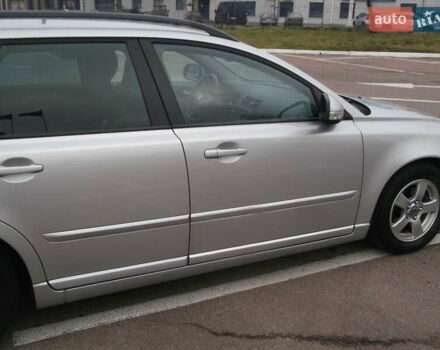 Серый Вольво В50, объемом двигателя 1.6 л и пробегом 206 тыс. км за 7450 $, фото 6 на Automoto.ua