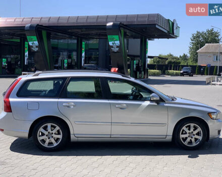 Серый Вольво В50, объемом двигателя 1.6 л и пробегом 260 тыс. км за 7950 $, фото 8 на Automoto.ua