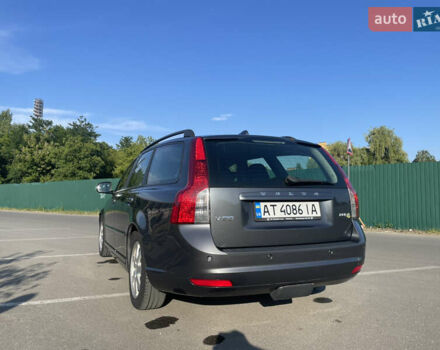 Вольво В50 2010 в Ивано-Франковске на Automoto.ua Серый Вольво В50, объемом двигателя 1.6 л и пробегом 250 тыс. км за 7900 $, фото 8 на Automoto.ua