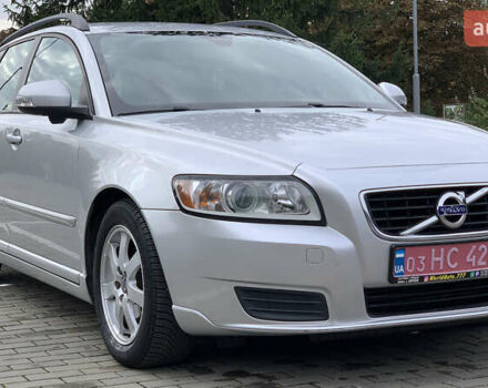 Вольво В50 2010 в Луцке на Automoto.ua Серый Вольво В50, объемом двигателя 1.6 л и пробегом 263 тыс. км за 7400 $, фото 7 на Automoto.ua