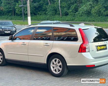 Серый Вольво В50, объемом двигателя 1.6 л и пробегом 230 тыс. км за 8700 $, фото 3 на Automoto.ua