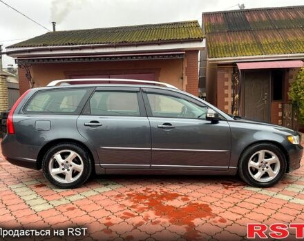 Серый Вольво В50, объемом двигателя 1.6 л и пробегом 219 тыс. км за 6650 $, фото 4 на Automoto.ua