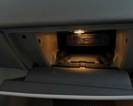 Вольво В50 2010 в Жовкве на Automoto.ua Серый Вольво В50, объемом двигателя 1.6 л и пробегом 242 тыс. км за 7500 $, фото 12 на Automoto.ua