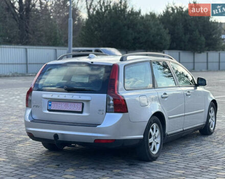 Серый Вольво В50, объемом двигателя 1.6 л и пробегом 259 тыс. км за 6850 $, фото 6 на Automoto.ua