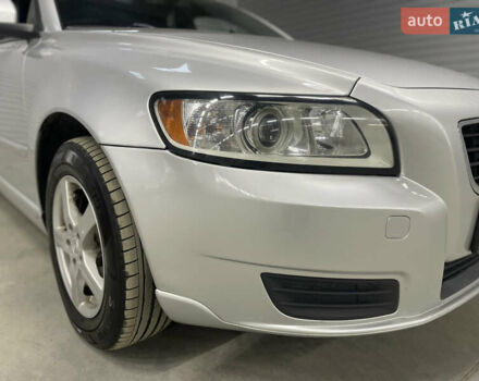 Вольво В50 2010 в Стрые на Automoto.ua Серый Вольво В50, объемом двигателя 1.6 л и пробегом 260 тыс. км за 6650 $, фото 11 на Automoto.ua