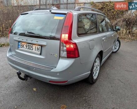 Серый Вольво В50, объемом двигателя 1.6 л и пробегом 273 тыс. км за 7300 $, фото 10 на Automoto.ua