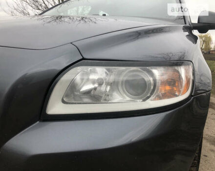 Серый Вольво В50, объемом двигателя 1.6 л и пробегом 250 тыс. км за 7500 $, фото 16 на Automoto.ua