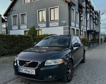 Вольво В50 2010 в Жовкве на Automoto.ua Серый Вольво В50, объемом двигателя 1.6 л и пробегом 242 тыс. км за 7500 $, фото 1 на Automoto.ua