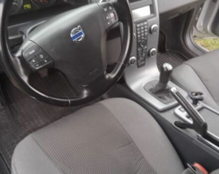 Сірий Вольво V50, об'ємом двигуна 1.6 л та пробігом 270 тис. км за 5500 $, фото 3 на Automoto.ua