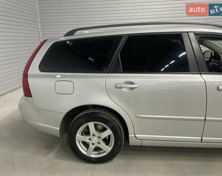 Вольво В50 2010 в Стрые на Automoto.ua Серый Вольво В50, объемом двигателя 1.6 л и пробегом 260 тыс. км за 6650 $, фото 15 на Automoto.ua