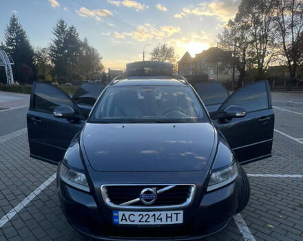 Вольво В50 2010 в Луцке на Automoto.ua Серый Вольво В50, объемом двигателя 1.6 л и пробегом 280 тыс. км за 8600 $, фото 4 на Automoto.ua