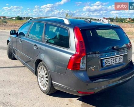 Серый Вольво В50, объемом двигателя 1.6 л и пробегом 270 тыс. км за 7200 $, фото 6 на Automoto.ua