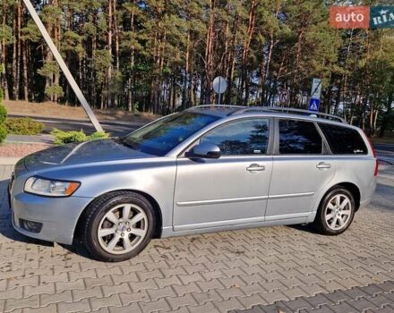 Вольво В50 2010 в Камень-Каширский на Automoto.ua Серый Вольво В50, объемом двигателя 1.56 л и пробегом 184 тыс. км за 7100 $, фото 1 на Automoto.ua