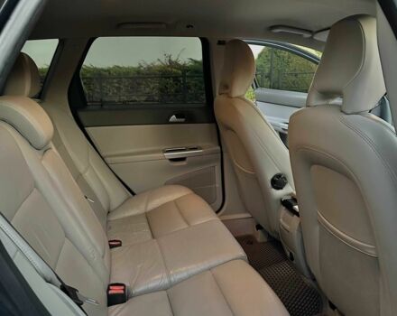 Вольво В50 2010 в Жовкве на Automoto.ua Серый Вольво В50, объемом двигателя 1.6 л и пробегом 242 тыс. км за 7500 $, фото 14 на Automoto.ua