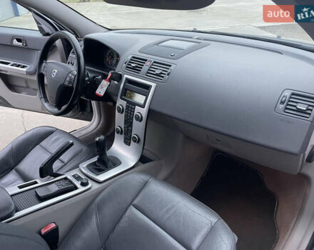 Серый Вольво В50, объемом двигателя 1.6 л и пробегом 222 тыс. км за 7950 $, фото 15 на Automoto.ua