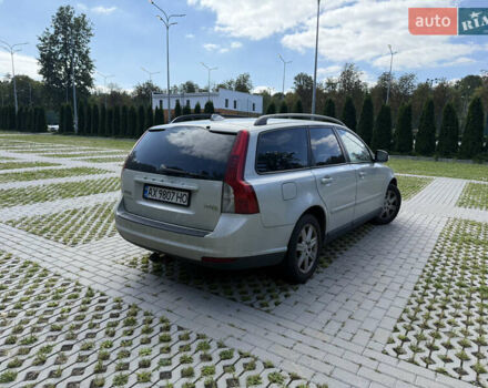 Сірий Вольво V50, об'ємом двигуна 1.56 л та пробігом 349 тис. км за 6600 $, фото 2 на Automoto.ua