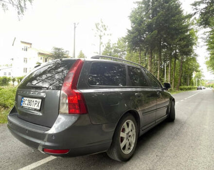 Серый Вольво В50, объемом двигателя 1.56 л и пробегом 250 тыс. км за 7999 $, фото 3 на Automoto.ua