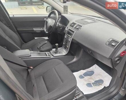 Серый Вольво В50, объемом двигателя 1.6 л и пробегом 251 тыс. км за 6000 $, фото 20 на Automoto.ua