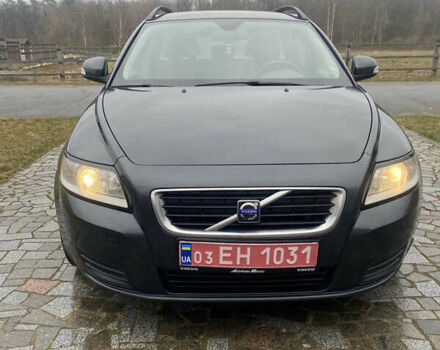 Сірий Вольво V50, об'ємом двигуна 1.6 л та пробігом 256 тис. км за 8100 $, фото 1 на Automoto.ua