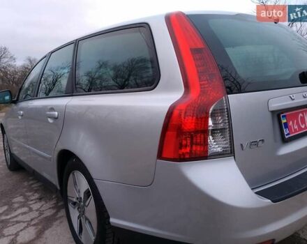 Серый Вольво В50, объемом двигателя 1.6 л и пробегом 220 тыс. км за 7500 $, фото 7 на Automoto.ua