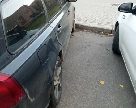 Вольво В50 2010 в Николаеве на Automoto.ua Серый Вольво В50, объемом двигателя 1.6 л и пробегом 237 тыс. км за 6000 $, фото 3 на Automoto.ua