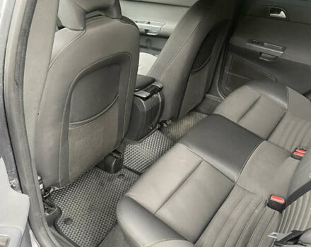 Серый Вольво В50, объемом двигателя 1.56 л и пробегом 250 тыс. км за 7999 $, фото 12 на Automoto.ua