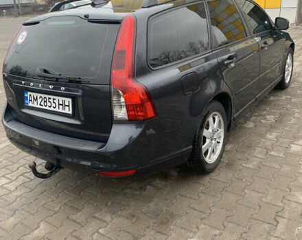 Серый Вольво В50, объемом двигателя 2 л и пробегом 281 тыс. км за 8000 $, фото 15 на Automoto.ua