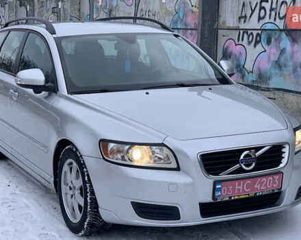 Серый Вольво В50, объемом двигателя 1.6 л и пробегом 268 тыс. км за 7100 $, фото 6 на Automoto.ua