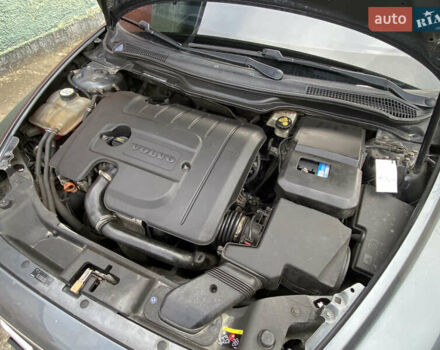 Сірий Вольво V50, об'ємом двигуна 1.6 л та пробігом 285 тис. км за 7400 $, фото 9 на Automoto.ua