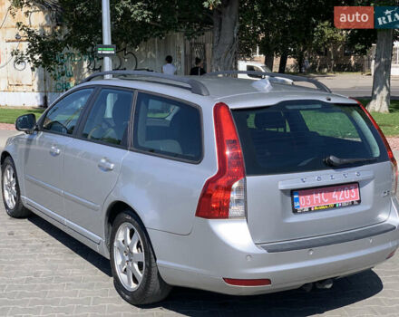 Серый Вольво В50, объемом двигателя 1.6 л и пробегом 260 тыс. км за 7950 $, фото 5 на Automoto.ua