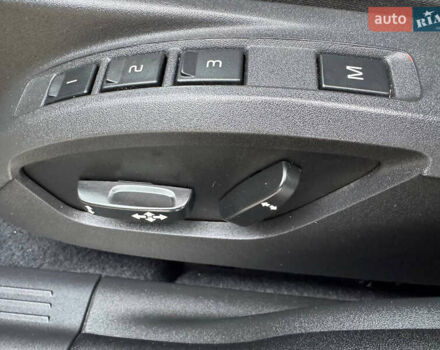 Сірий Вольво V50, об'ємом двигуна 0 л та пробігом 227 тис. км за 10300 $, фото 47 на Automoto.ua