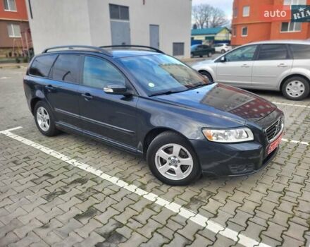 Серый Вольво В50, объемом двигателя 1.6 л и пробегом 221 тыс. км за 7300 $, фото 6 на Automoto.ua