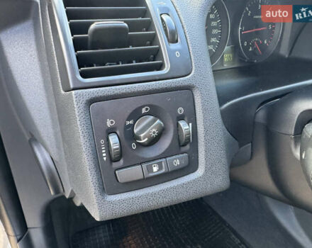 Серый Вольво В50, объемом двигателя 1.6 л и пробегом 259 тыс. км за 6850 $, фото 21 на Automoto.ua