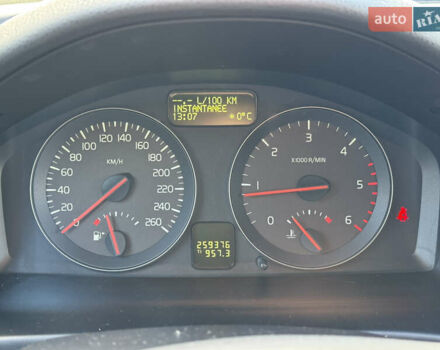 Серый Вольво В50, объемом двигателя 1.6 л и пробегом 259 тыс. км за 6850 $, фото 23 на Automoto.ua